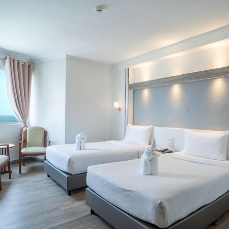 Thong Tarin Hotel Szurin Kültér fotó