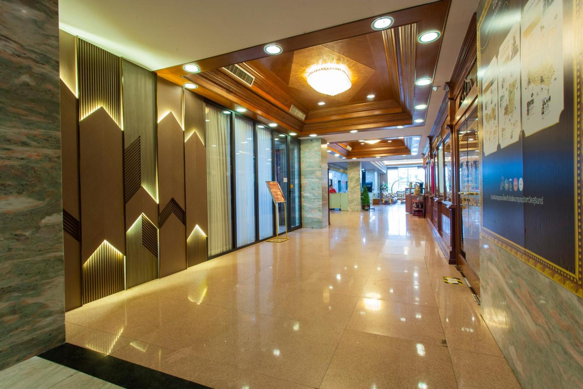 Thong Tarin Hotel Szurin Kültér fotó