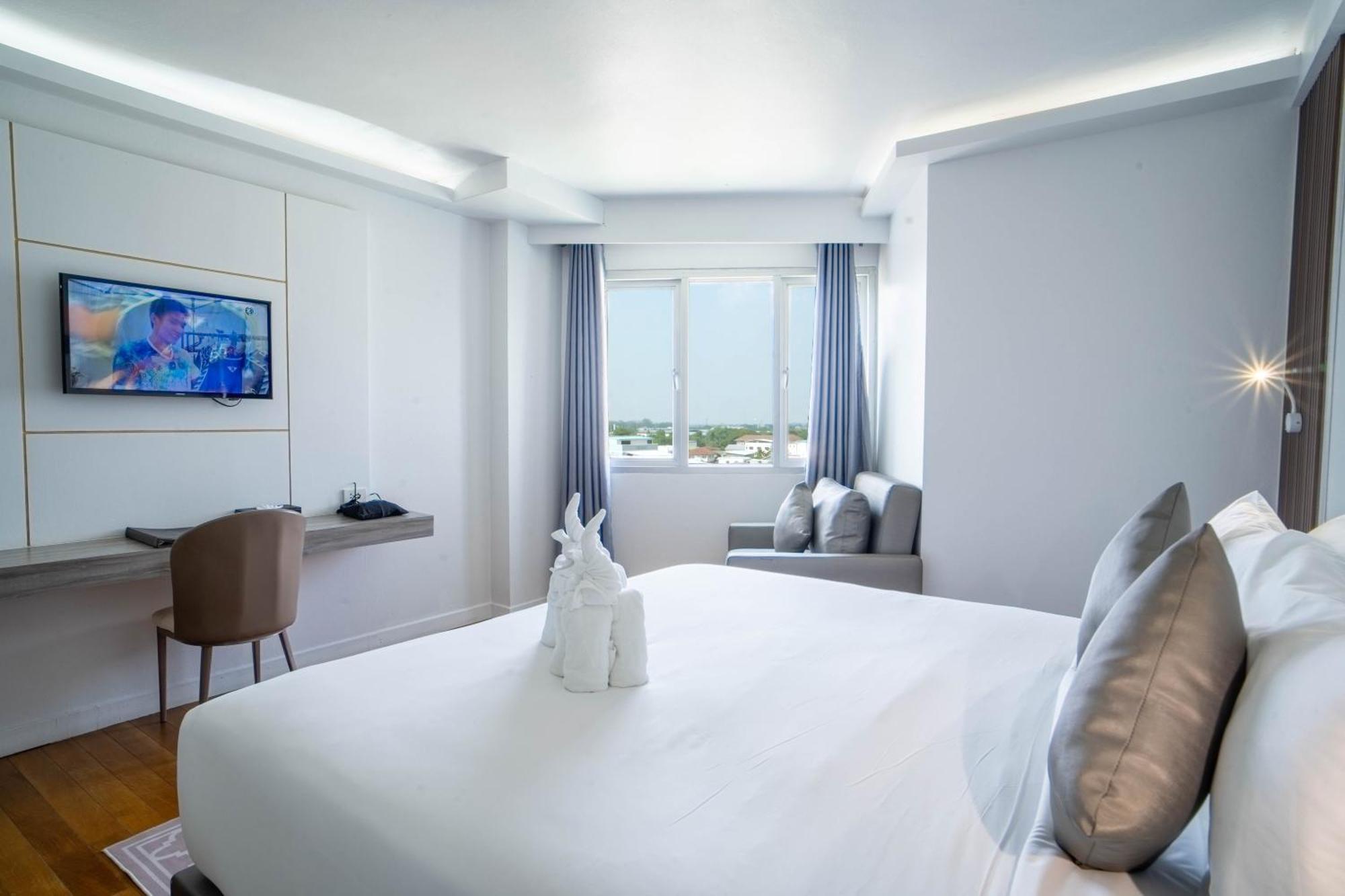 Thong Tarin Hotel Szurin Kültér fotó